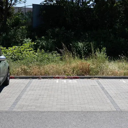 Centrum-vusch Parking Included 公寓 科希策